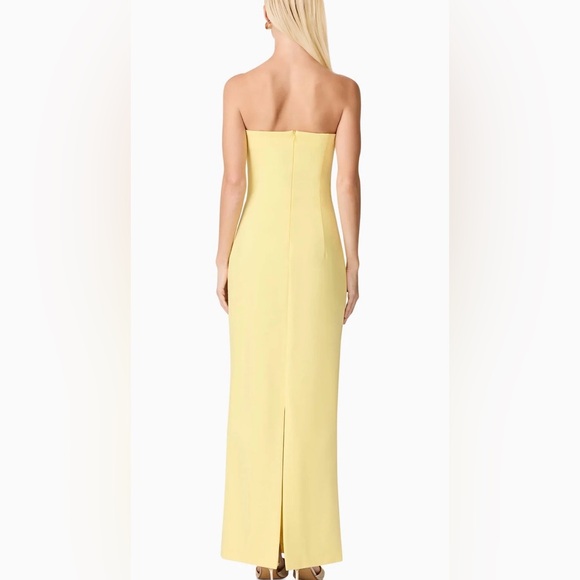 Elliatt NEW “Evee” Maxi Fitted Strapless 3D Floral Dress Yellow Size Medium - Picture 3 of 10